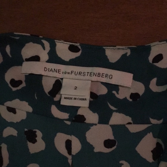 DVF Silk wrap blouse - Picture 4 of 8